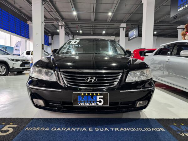 AZERA 2010