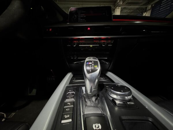 BMW 5X XDRIVE 30D 2016 - Image 13