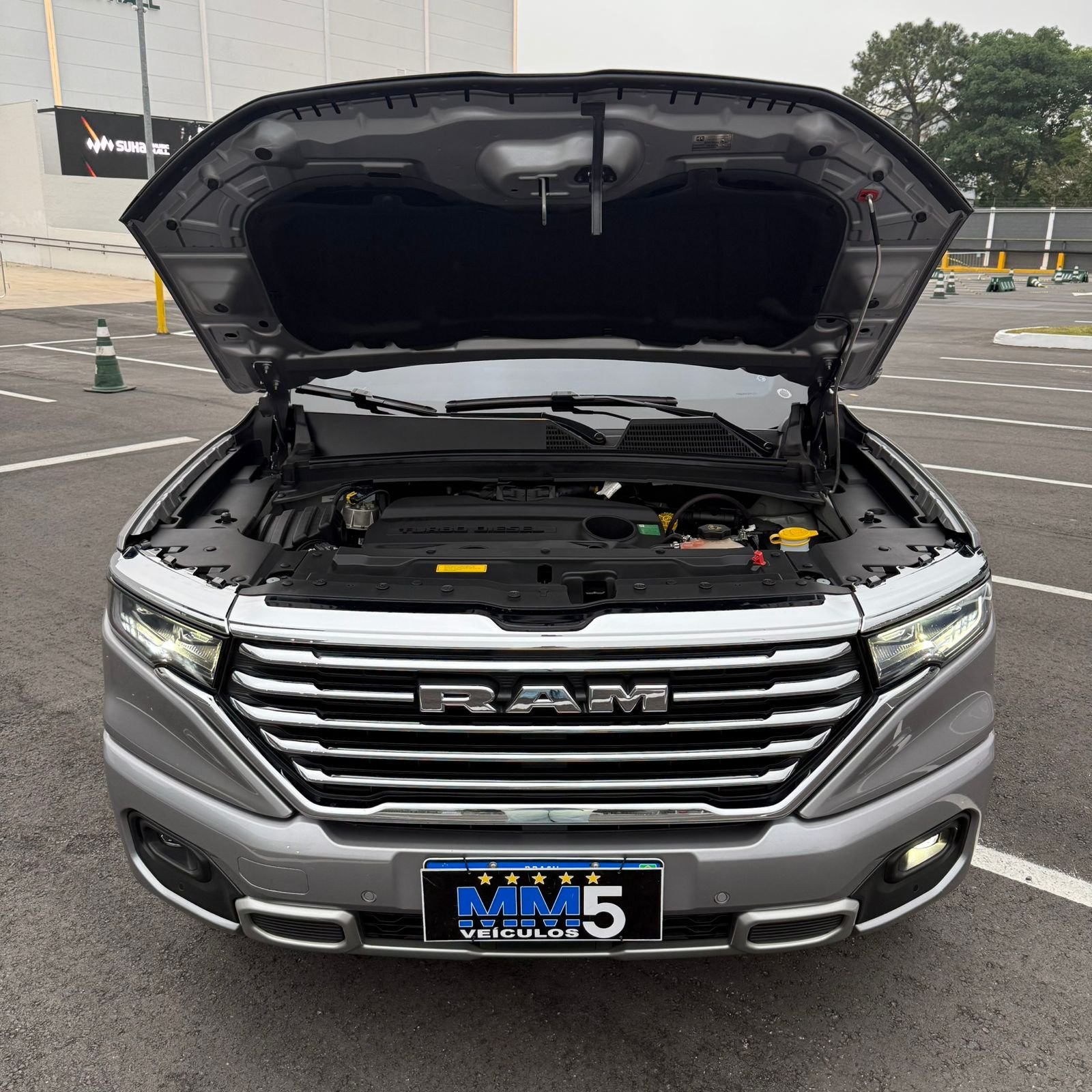 WhatsApp Image 2025-10-15 at 17.47.07 (1)