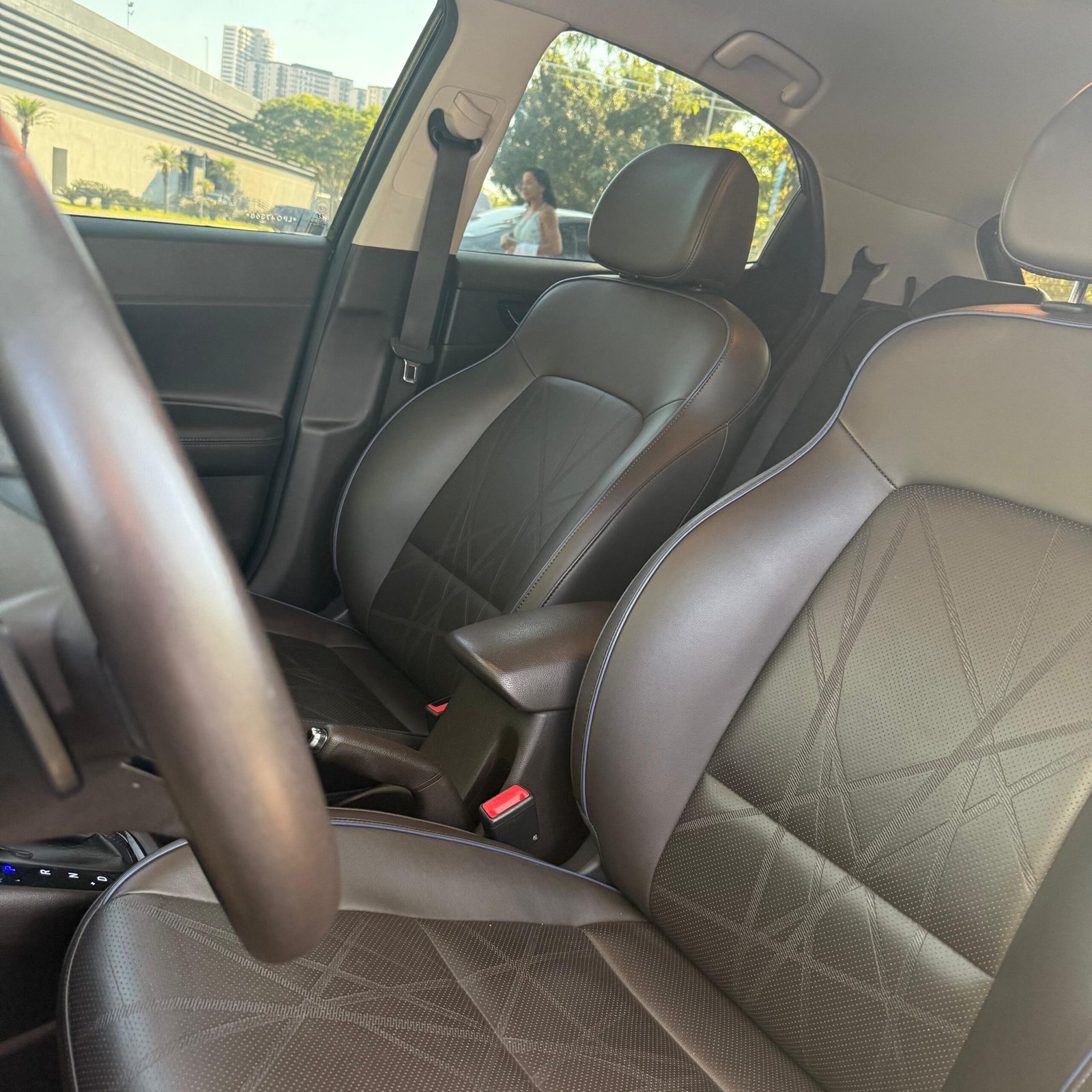 WhatsApp Image 2025-11-11 at 17.08.00