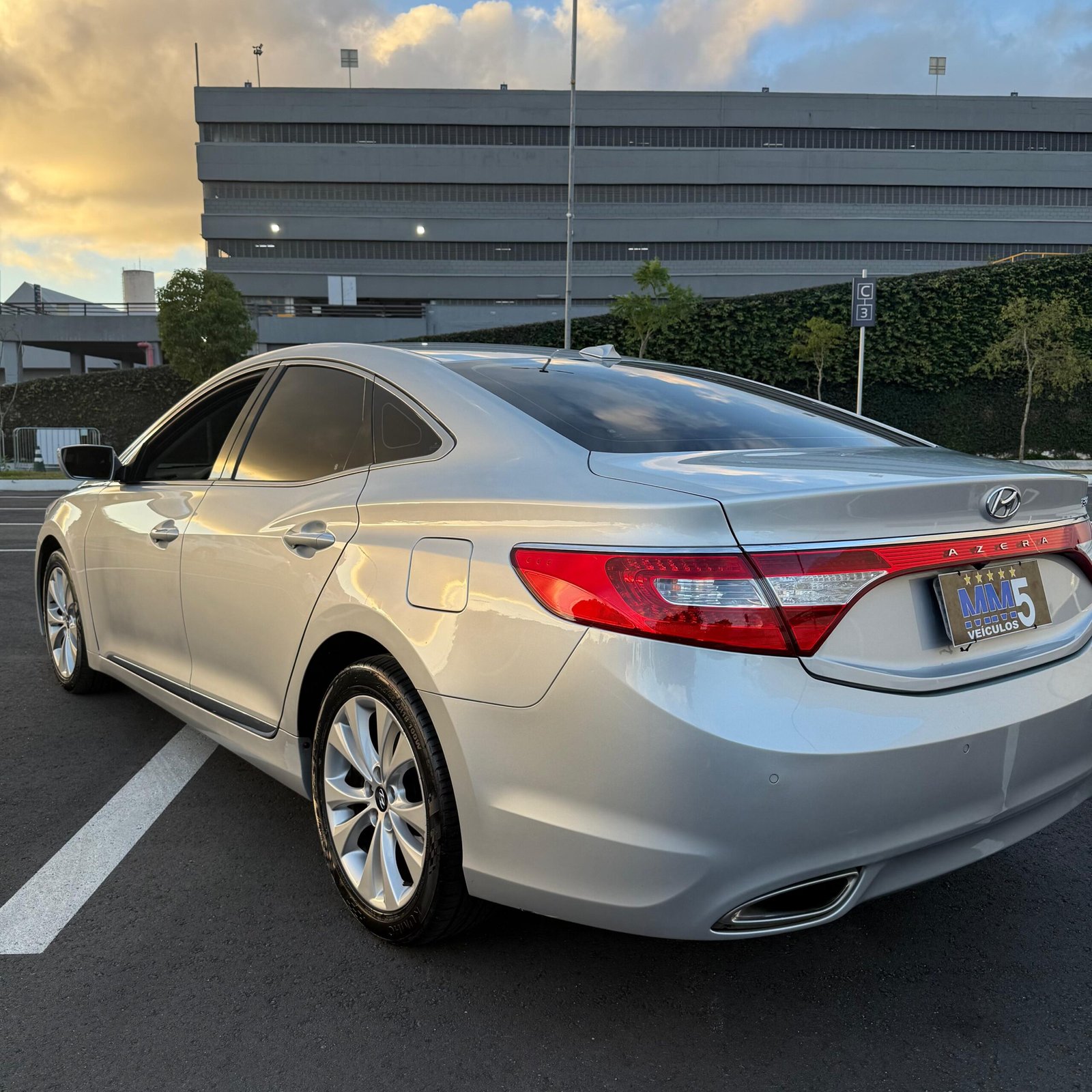 WhatsApp Image 2025-11-25 at 18.17.01 (1)